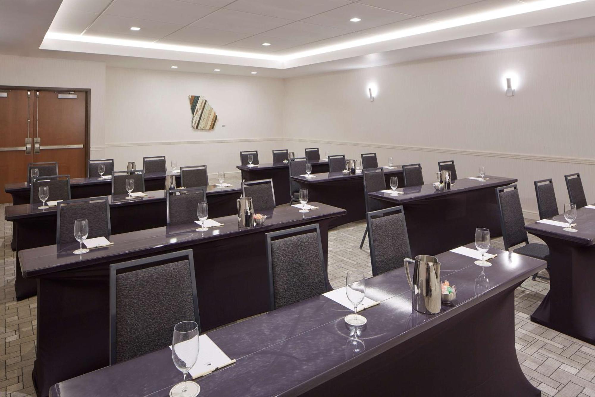 Doubletree By Hilton Atlanta Perimeter Dunwoody Hotel Bagian luar foto