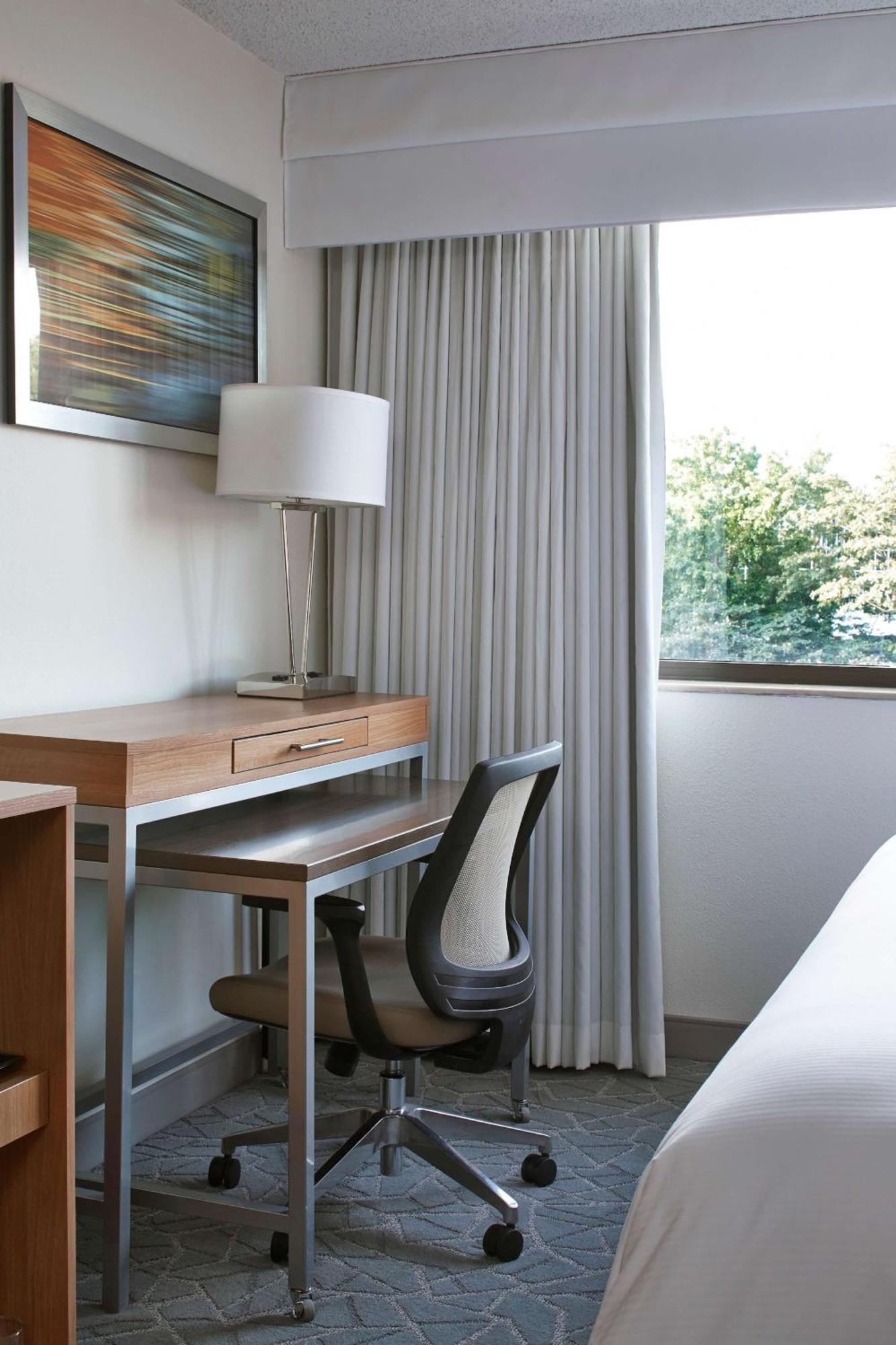 Doubletree By Hilton Atlanta Perimeter Dunwoody Hotel Bagian luar foto