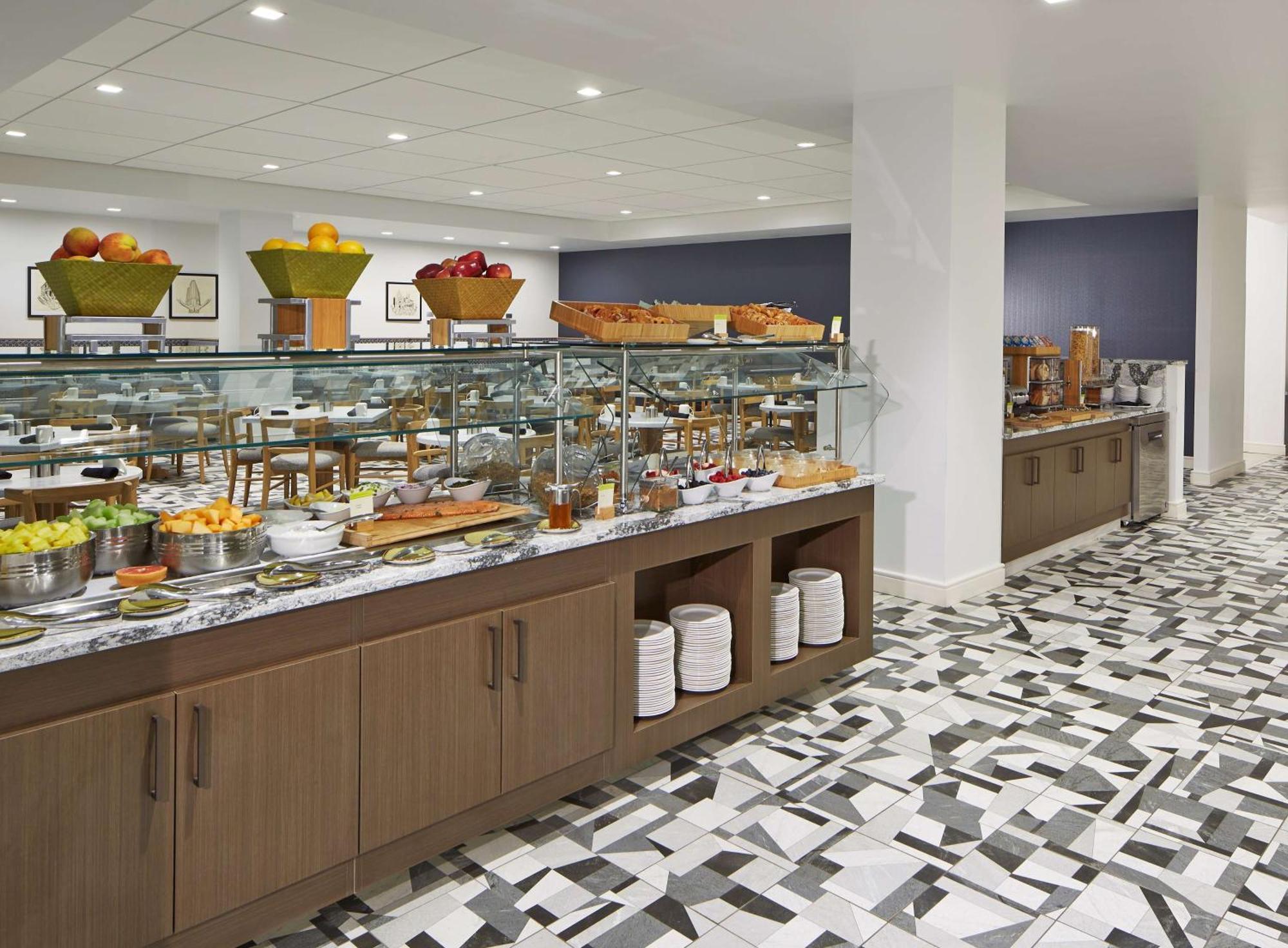 Doubletree By Hilton Atlanta Perimeter Dunwoody Hotel Bagian luar foto